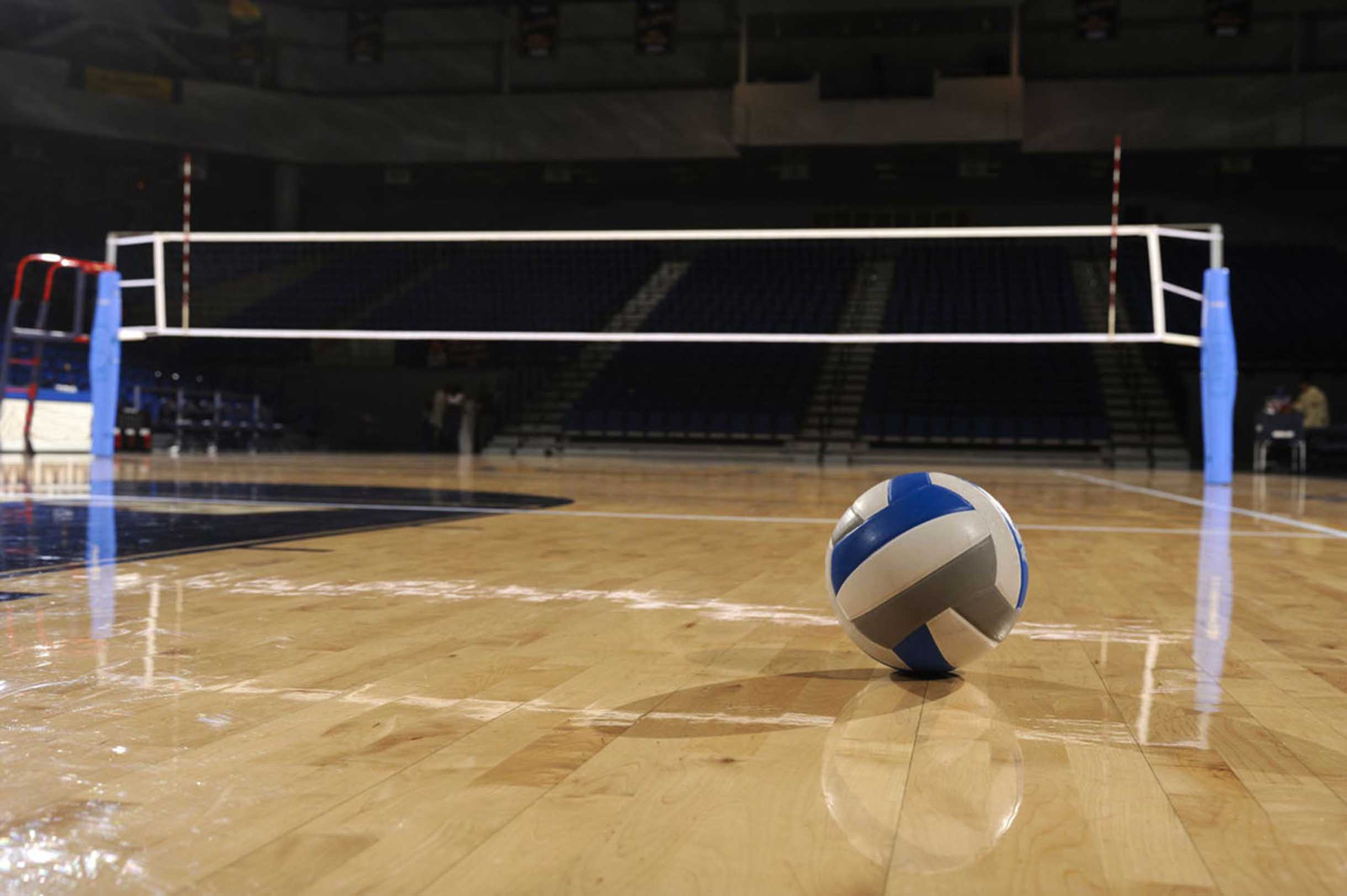1280-183064576-volleyball-in-an-empty-gym3